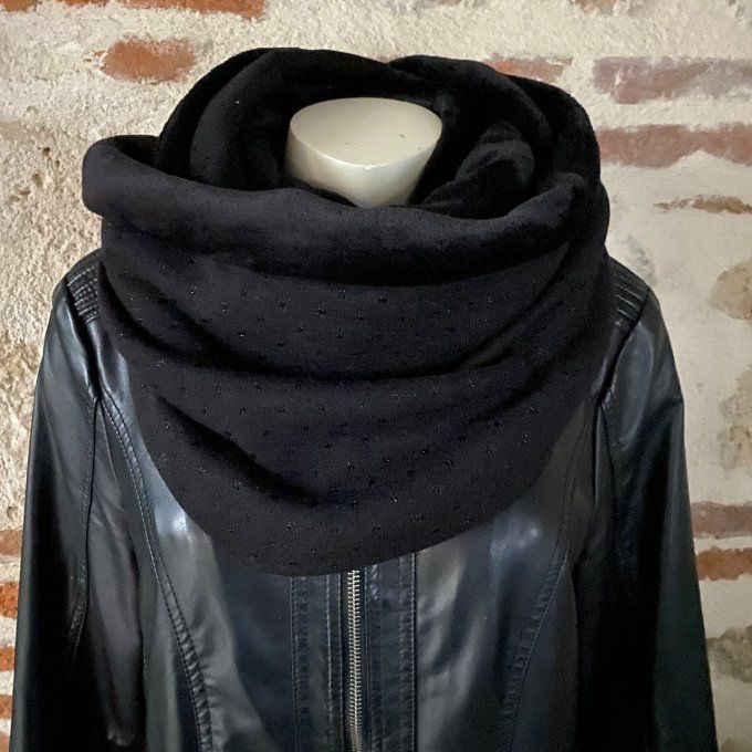 Snood XXL Noir Maille ajourée