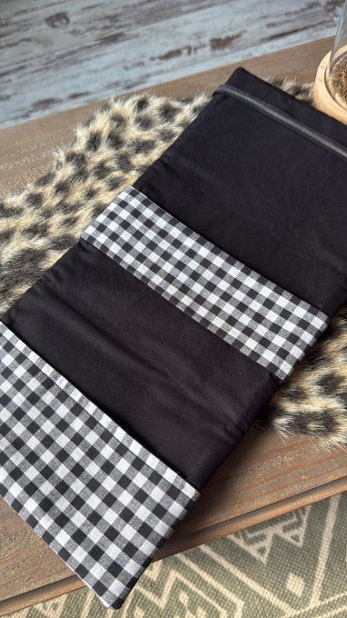 Couvre livre Vichy noir