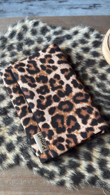 Couvre livre Léopard