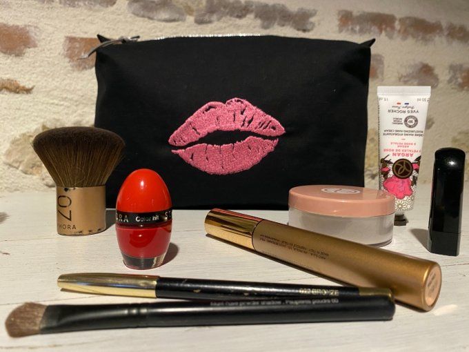 Trousse Kiss petit format