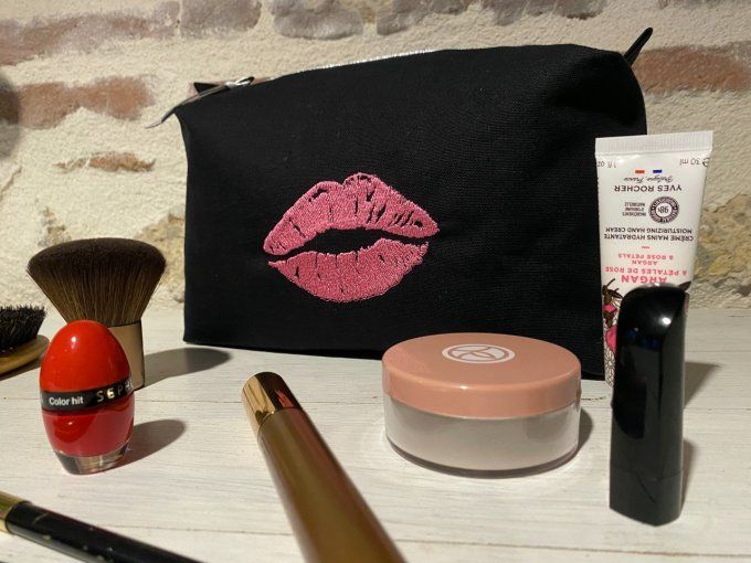 Trousse Kiss petit format