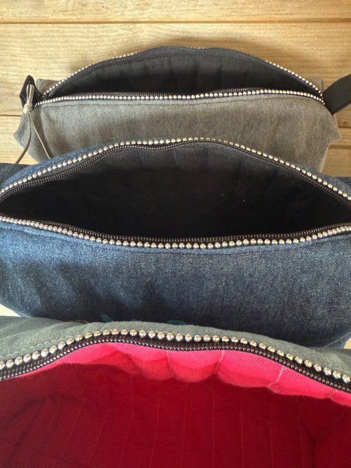 Trousse Brodée Wife-Mom-Boss grand format