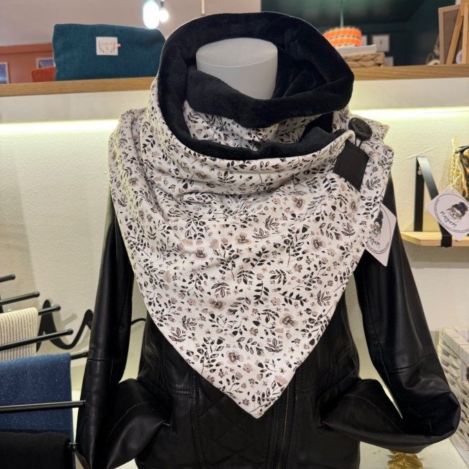 Echarpe chèche fleurie