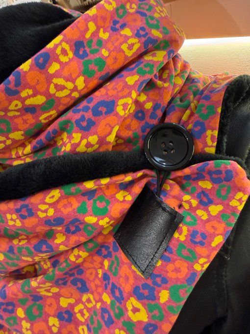 Echarpe chèche léopard fluo