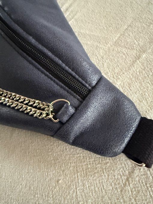 L'Insolente Simili Bleu Nuit Intense