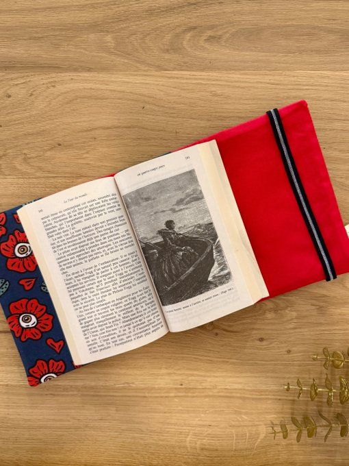 Couvre livre Weird Flowers