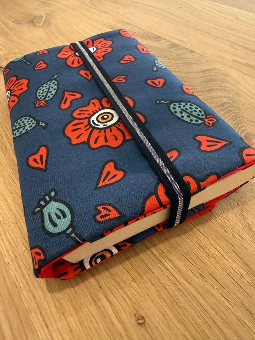 Couvre livre Weird Flowers